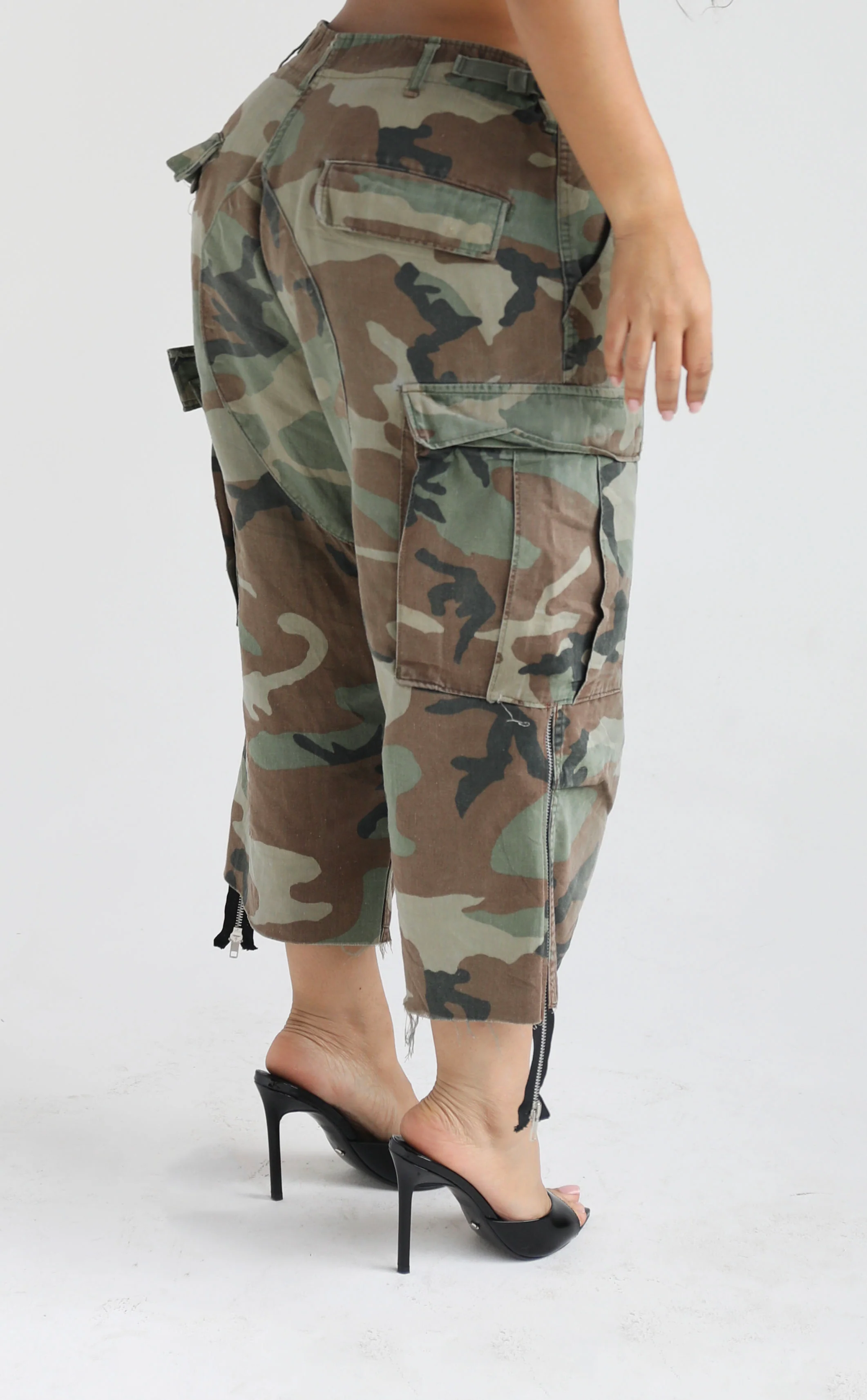 The Cropped Cargo Capri♻️ - Image 24